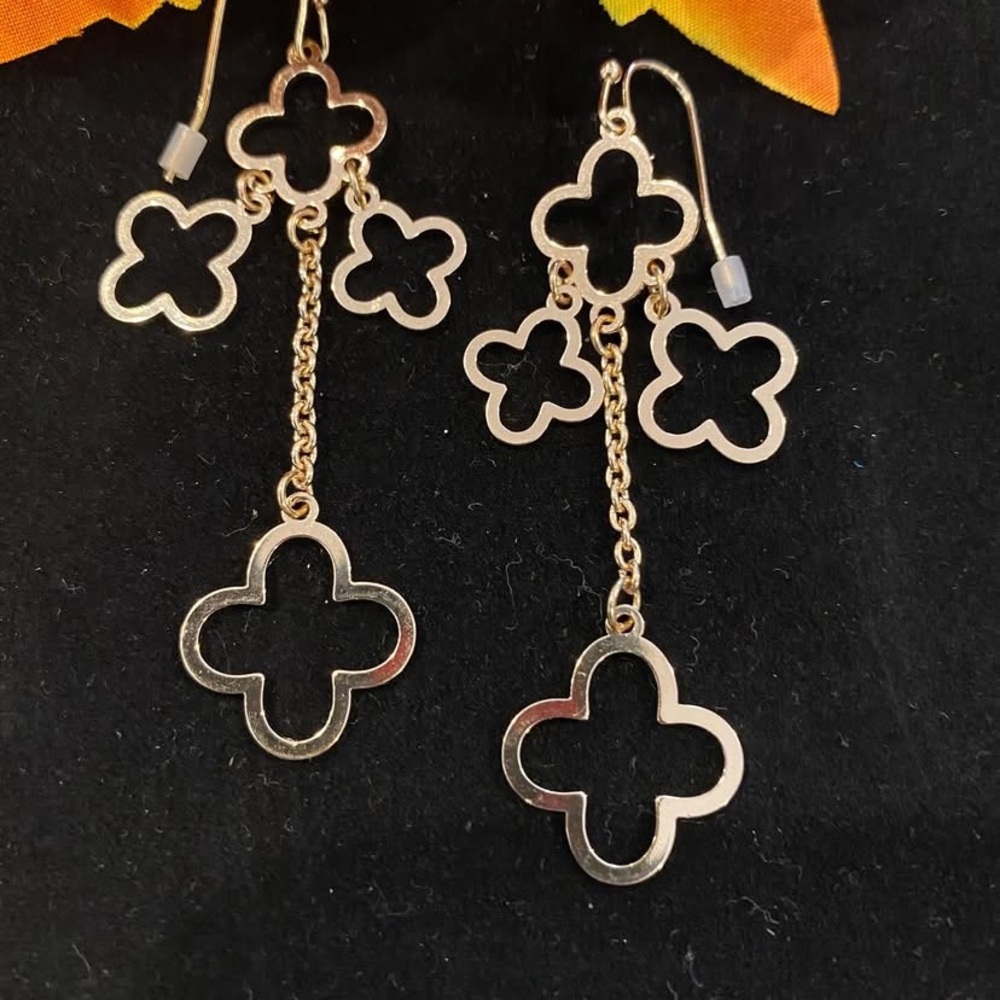 Gold Flower Dangle Earrings